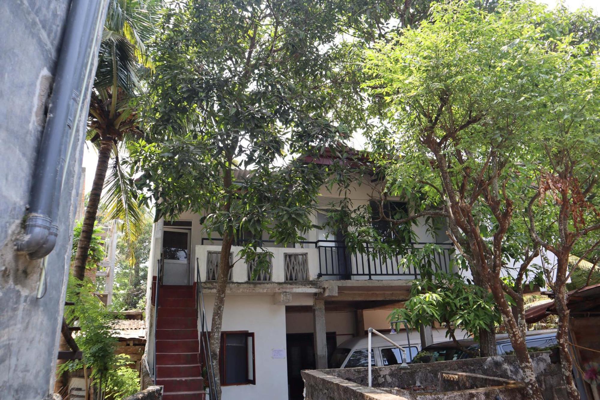 Double G Motel Weligama Exteriör bild